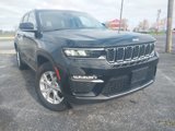 Used 2023 Jeep Grand Cherokee Limited image 2