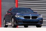 Used 2021 BMW 530i w/ Convenience Package image 2