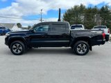 Used 2019 Toyota Tacoma TRD Sport image 3