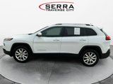 Used 2017 Jeep Cherokee Limited image 2