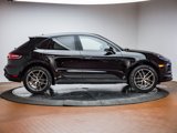 Certified 2025 Porsche Macan image 6