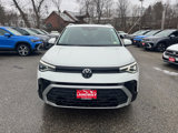 New 2025 Volkswagen Taos SE image 2