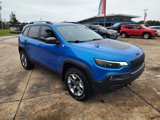 Used 2019 Jeep Cherokee Trailhawk w/ Comfort/Convenience Group image 2