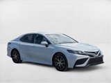 Used 2023 Toyota Camry SE image 3