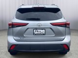 Used 2021 Toyota Highlander XLE image 4
