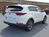 Used 2022 Kia Sportage LX image 3