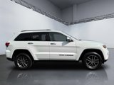 Used 2017 Jeep Grand Cherokee Limited image 3