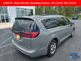 Used 2023 Chrysler Pacifica Limited image 5
