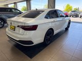 Used 2023 Volkswagen Jetta SE w/ Panoramic Sunroof Package image 4