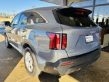 Used 2023 Kia Sorento LX image 4