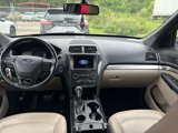 Used 2019 Ford Explorer XLT w/ Equipment Group 202A image 3