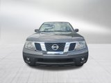 Used 2021 Nissan Frontier SV image 2