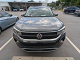 Used 2022 Volkswagen Taos SE w/ Panoramic Sunroof Package image 6