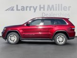 Used 2020 Jeep Grand Cherokee Laredo image 2