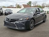 Used 2022 Toyota Camry SE image 3