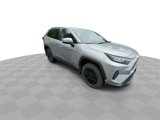 Used 2022 Toyota RAV4 LE image 2