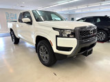 Used 2025 Nissan Frontier SV image 4