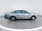 Used 2009 Ford Taurus SE image 2