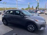 Used 2021 Nissan Kicks S image 3