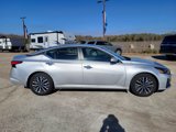 Used 2023 Nissan Altima 2.5 SV w/ SV Premium Package image 2