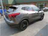 Used 2017 Nissan Rogue Sport SV image 2