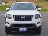Used 2023 Nissan Frontier SV image 2