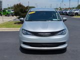 Used 2023 Chrysler Voyager LX image 2