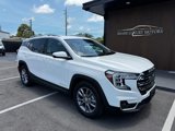 Used 2022 GMC Terrain SLT w/ Infotainment Package II image 4