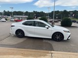 Used 2023 Toyota Camry SE image 6