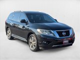 Used 2016 Nissan Pathfinder Platinum image 3