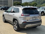 Used 2019 Jeep Cherokee Limited w/ Luxury Group image 3