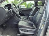 Used 2022 Volkswagen Tiguan SE image 3
