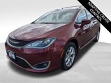 Used 2017 Chrysler Pacifica Touring-L Plus w/ Advanced Safetytec Group image 4