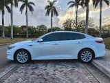 Used 2016 Kia Optima EX w/ Premium Package image 4