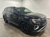 Used 2024 Volkswagen Atlas Peak Edition SE image 2