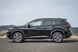 Used 2023 Nissan Rogue SV image 3
