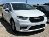 Used 2023 Chrysler Pacifica Touring-L image 2