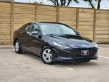 Used 2021 Hyundai Elantra SE image 2