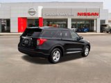Used 2022 Ford Explorer XLT image 3
