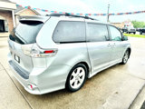 Used 2011 Toyota Sienna SE image 5