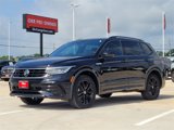 Used 2022 Volkswagen Tiguan SE R-Line image 3