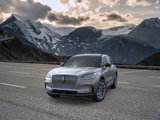 New 2025 Lincoln Corsair AWD w/ Equipment Group 101A image 2
