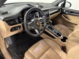 Certified 2021 Porsche Macan image 4
