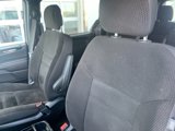 Used 2018 Dodge Grand Caravan SE image 4