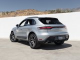 Certified 2024 Porsche Macan image 3