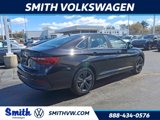 Certified 2024 Volkswagen Jetta SE w/ Panoramic Sunroof Package image 6