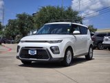 Certified 2022 Kia Soul LX w/ Technology Package image 3