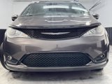 Used 2018 Chrysler Pacifica Limited w/ S Appearance Package image 2
