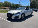 Used 2024 Nissan Altima 2.5 SV image 2