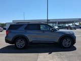 New 2024 Ford Explorer XLT w/ Equipment Group 202A image 2